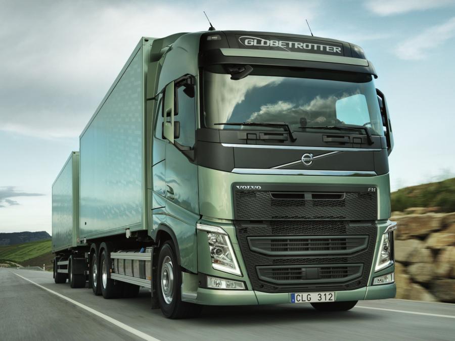  Volvo FH 540 6x2 2012 года  (фото 3 из 10)